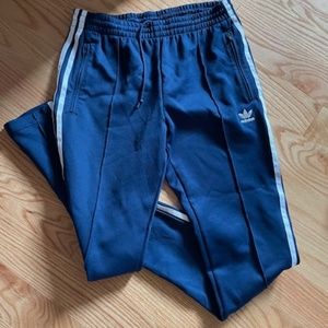 Adidas classic 3 stripe pants